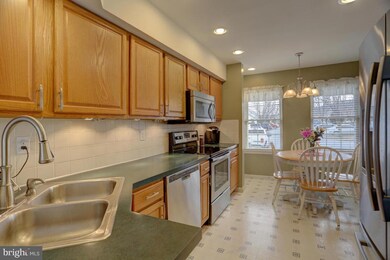 4013 Bradford Cir, Mount Joy, PA 17552 - photo 6