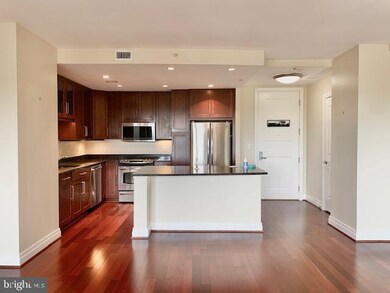 One Park Crest unit 1703, McLean, VA 22102 - photo 6