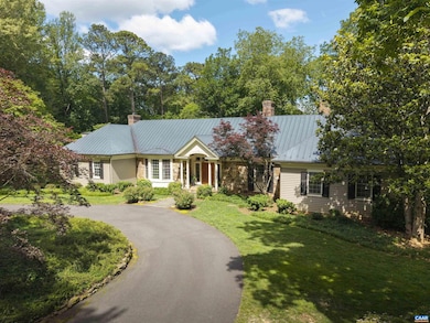 1480 Garth Gate Ln, Charlottesville, VA 22901 - photo 3