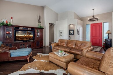 006_Living Room