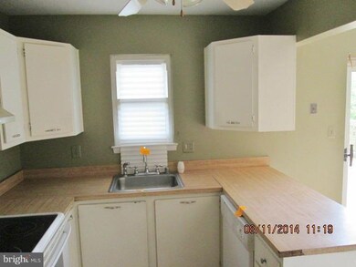 2 Medici Ct, Parkville, MD 21234 - photo 6