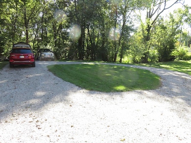 910 E 2nd St, Madison, IN 47250 - photo 4