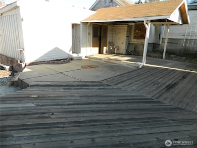 19 E 3rd St, Tonasket, WA 98855 - photo 6