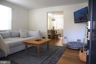 8651 Rock Oak Rd, Parkville, MD 21234 - photo 3