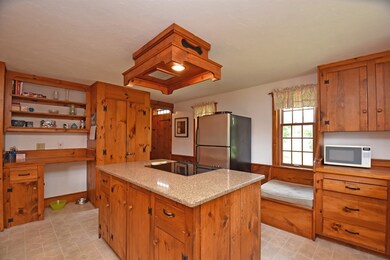 122 Cross St, Lunenburg, MA 01462 - photo 7