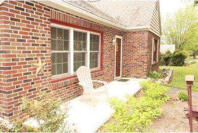 135 W 38th St, Reading, PA 19606 - photo 4