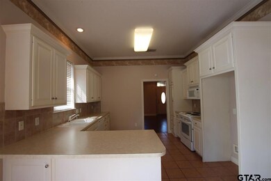 3410 3410 Iberville, Tyler, TX 75701 - photo 7