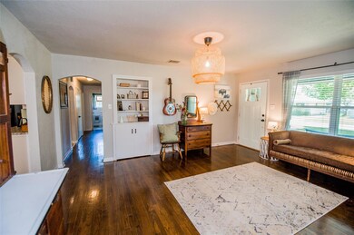 600 E Lampasas St, Ennis, TX 75119 - photo 5