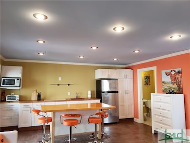 117 E 36th St unit Upper Carriage House, Savannah, GA 31401 - photo 4