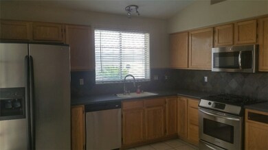 Kitchen w/stainless appliances