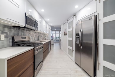 Sunrise Point East unit 1G, Long Beach, NY 11561 - photo 6