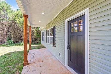 1101 E Lauderdale St, Tullahoma, TN 37388 - photo 2