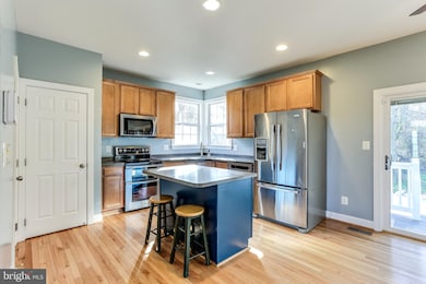 83 Hoyle Ln, Severna Park, MD 21146 - photo 2