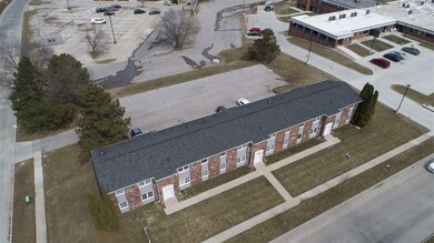 2405 Crescent Dr unit 1-12, Cedar Falls, IA 50613 - photo 2