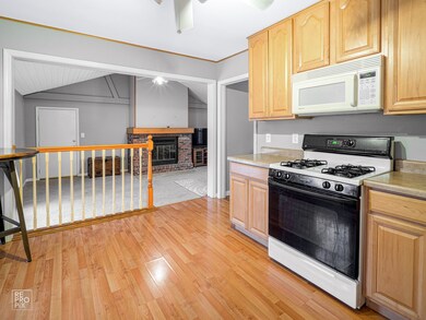 314 Dawes Ave, Wheaton, IL 60189 - photo 3