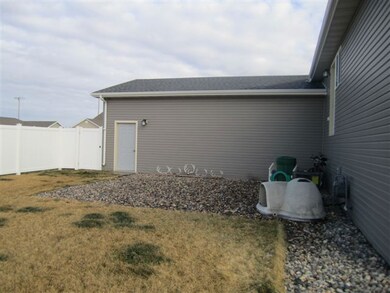 Back Yard<|><|>