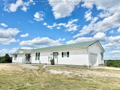 772 Fairview Ln, Given, WV 25245 - photo 4