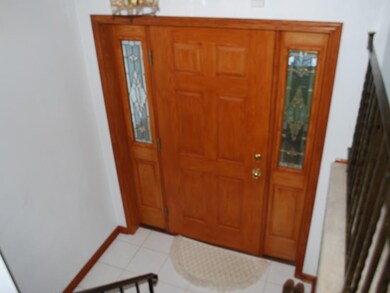 Entry/Foyer.
