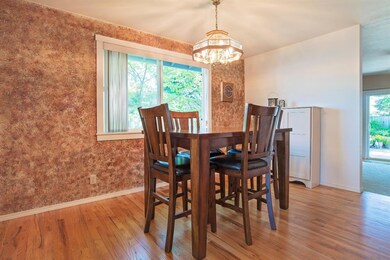 1125 Rose Valley Dr, Central Point, OR 97502 - photo 3