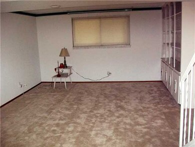 2271 Edmonton Rd, Columbus, OH 43229 - photo 4