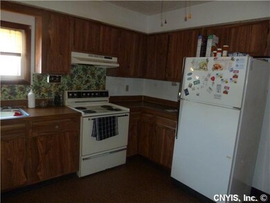 Kitchen DOWNSTAIRS APARTMENT
