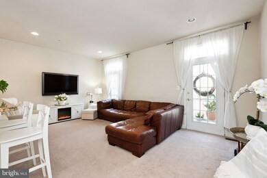 521 Touchdown Dr, Hyattsville, MD 20785 - photo 4