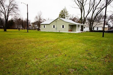 104 S Division St, Hamlet, IN 46532 - photo 4