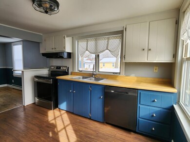 82 Hobart St, South Portland, ME 04106 - photo 3