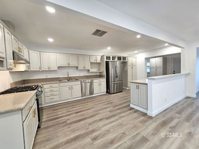 121 S Sunland St, Ridgecrest, CA 93555 - photo 3