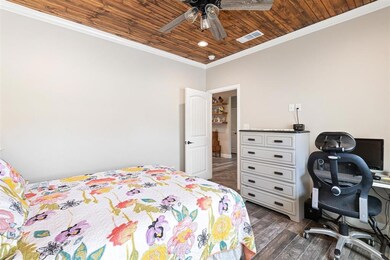 1204 Bentwater Pkwy, Granbury, TX 76049 - photo 6