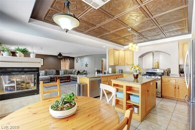 CUSTOM DECORATIVE INLAY IN KITCHEN CEILING