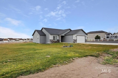 3742 N 2481 E, Twin Falls, ID 83301 - photo 2