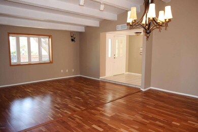 Orangewood Dining Living 1