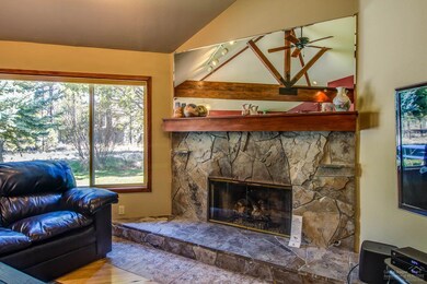 17742 Red Wing Ln, Sunriver, OR 97707 - photo 4