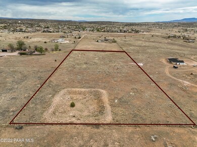 027 E N Constitution Dr, Paulden, AZ 86334 - photo 5