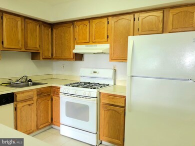 108 Lowell Ct unit 2, Princeton, NJ 08540 - photo 4
