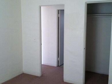 939 E Turney Ave Fourplex 002