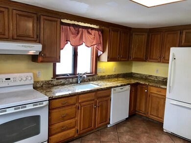 11 Brooks Rd, Salisbury, MA 01952 - photo 3