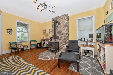 18 S Virginia Ave, Brunswick, MD 21716 - photo 6