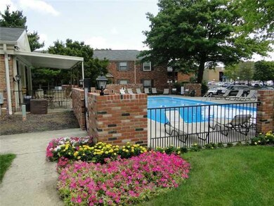 Pool and Clubhouse