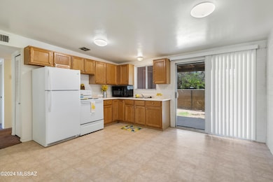 3908 N Pomona Rd Tucson AZ 85705 (8)