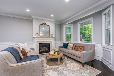 4815 N Hamilton Ave, Chicago, IL 60625 - photo 5