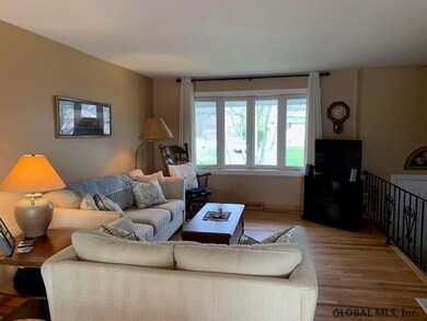 134 Horstman Dr, Schenectady, NY 12302 - photo 4