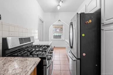 3329 Wilson Ave, Bronx, NY 10469 - photo 6