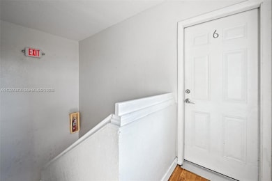 8345 Byron Ave unit 6, Miami Beach, FL 33141 - photo 2