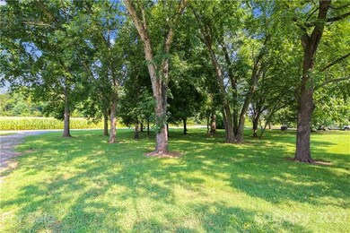 12154 Pine Bluff Rd, Midland, NC 28107 - photo 3