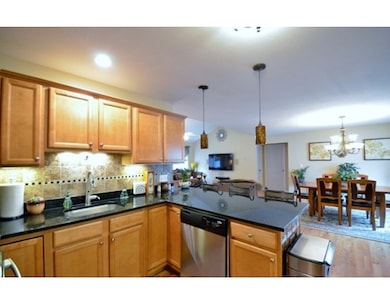 57 Baldwin St, Nashua, NH 03064 - photo 4