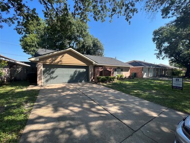 6010 Hoover St, Houston, TX 77092 - photo 2