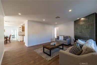 21410 Velicata St, Woodland Hills, CA 91364 - photo 3