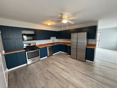 20137 S Hampton Ct unit A, Frankfort, IL 60423 - photo 3